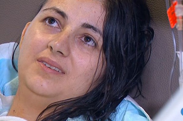 Yadira Rostro đang nằm điêu trị trong bệnh viện. Ảnh: Mirror
