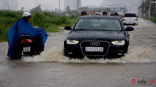 Đường Lương Định Của (quận 2) bị ngập sau cơn mưa vào ngày 15/9 vừa qua.