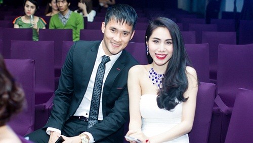 Ngưỡng mộ cặp vợ chồng ‘trai tài gái sắc’ showbiz Việt