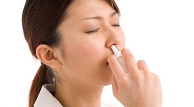 Thuốc xịt mũi có gây teo niêm mạc?