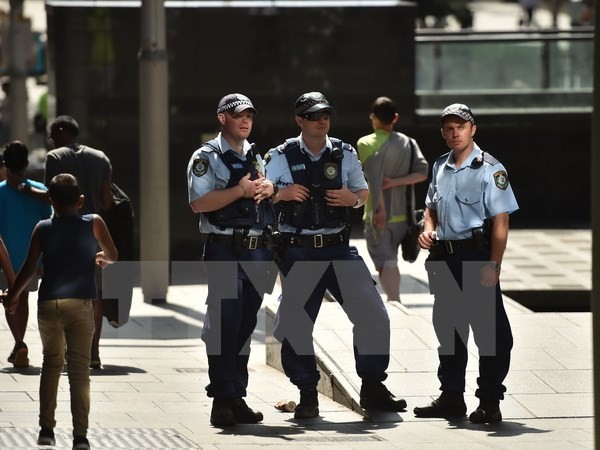 Australia bắt giữ nữ sinh 16 tuổi bị cáo buộc tài trợ khủng bố