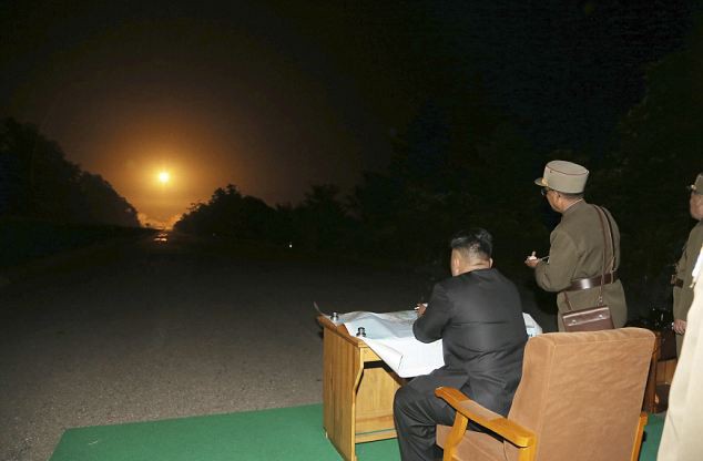 Ảnh vệ tinh "tố" Triều Tiên chuẩn bị thử hạt nhân