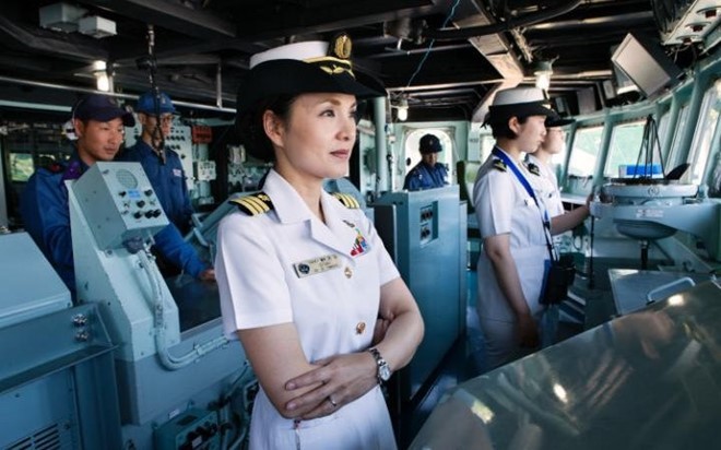 Nữ hạm trưởng Miho Otani của Lực lượng phòng vệ Biển Nhật Bản. Ảnh: Telegraph
