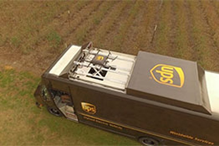 UPS bắt đầu thử nghiệm giao hàng bằng drone