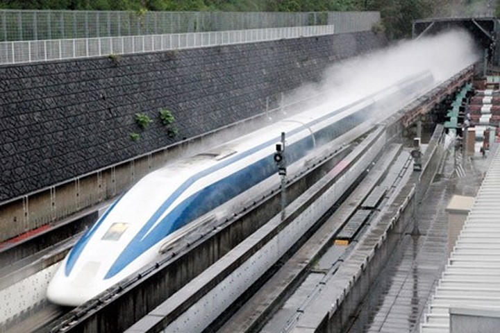 Tàu siêu tốc Nhật Bản chạy với tốc độ 603 km/h