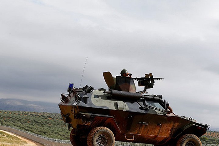 Thổ Nhĩ Kỳ triển khai xe bọc thép mới đến trấn thủ biên giới với Syria