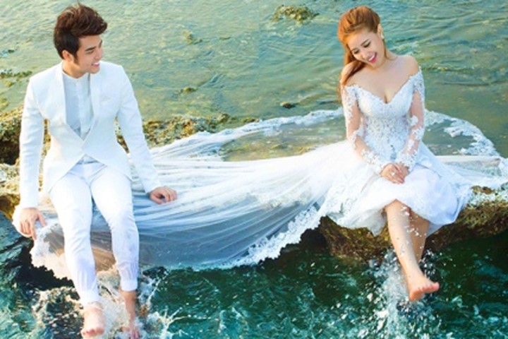 Ảnh cưới lãng mạn trên biển của diễn viên Phương Hằng
