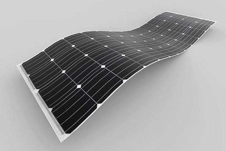 Khối lượng pin năng lượng mặt trời mới nhẹ bằng 80% pin truyền thống