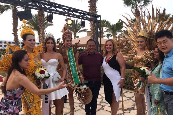 Nguyễn Thị Thành lọt top 3 với trang phục tái chế tại Miss Eco International