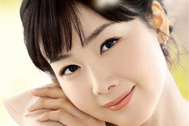 Nhan sắc khuynh đảo một thời của "Nữ hoàng nước mắt" Choi Ji Woo