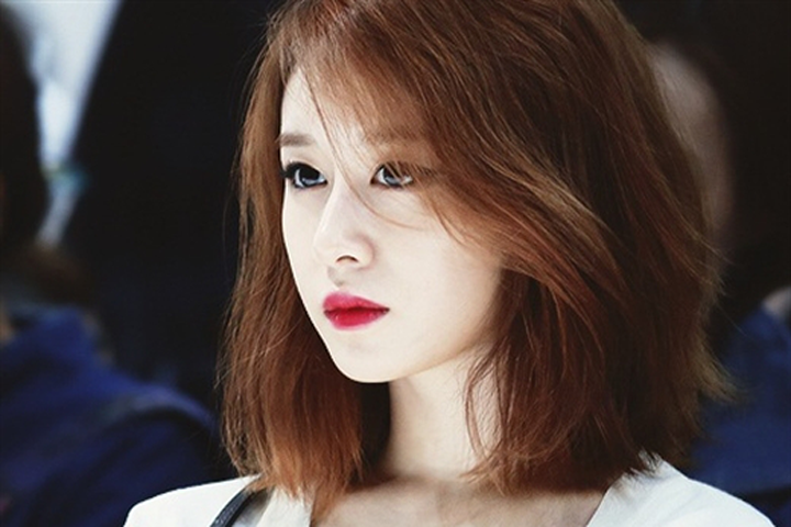 Jiyeon - mỹ nhân Hàn xinh đẹp nhưng mãi lận đận tình duyên