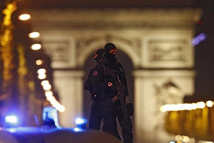"Bóng ma" khủng bố trước thềm bầu cử Tổng thống Pháp