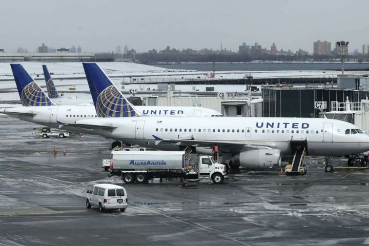 United Airlines sẽ trả 10.000 USD cho hành khách tình nguyện bỏ chỗ