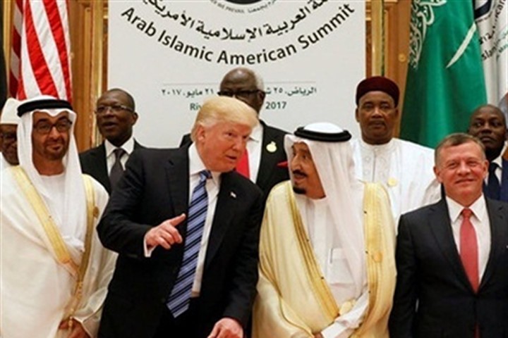 Bài phát biểu lay động thế giới Hồi giáo của ông Trump