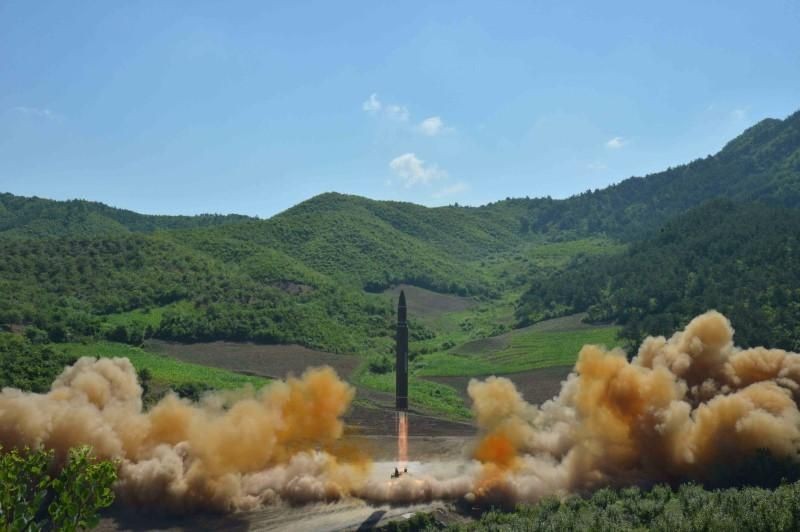 Hình ảnh về vụ phóng tên lửa mới nhất của Triều Tiên