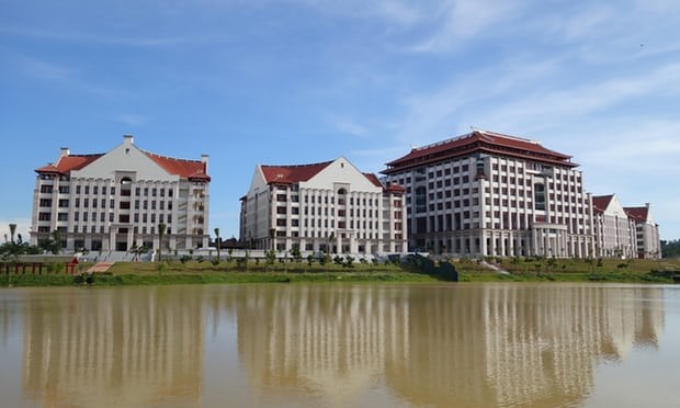 Chi nhánh của ĐH Hạ Môn tại Malaysia đang được xây dựng nhưng việc học tập đã diễn ra. 