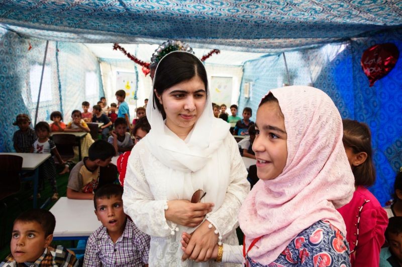Malala Yousafzai gặp gỡ các bé gái Iraq