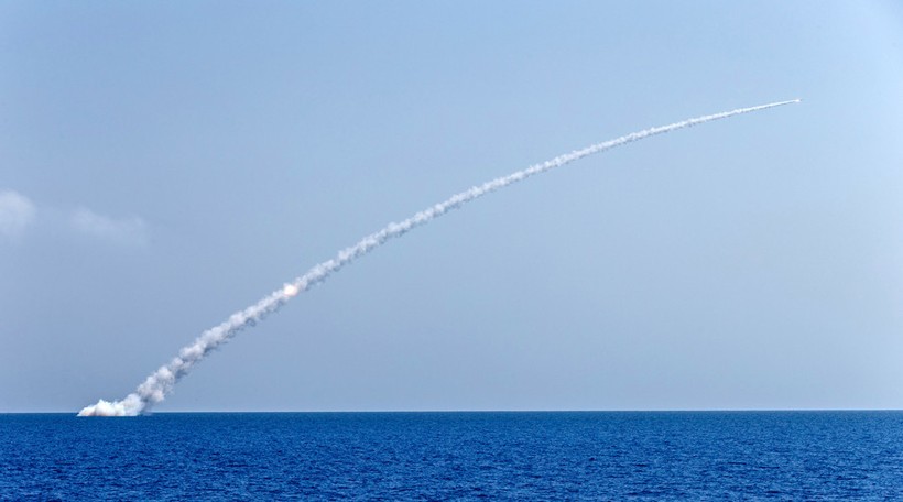 Tàu ngầm Nga bắn tên lửa vào các mục tiêu của IS