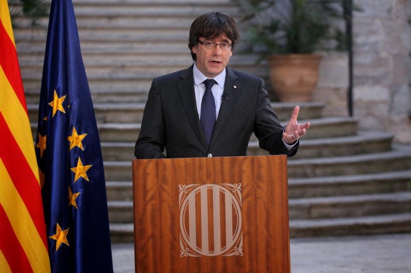 Lãnh đạo Catalonia Carles Puigdemont