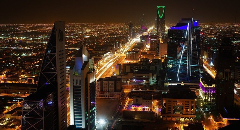 Thủ đô Riyadh của A rập Xê út ban đêm