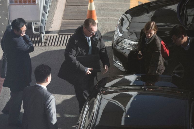 Nhà ngoại giao Jeffrey Feltman tới sân bay Bắc Kinh trước khi đến Triều Tiên