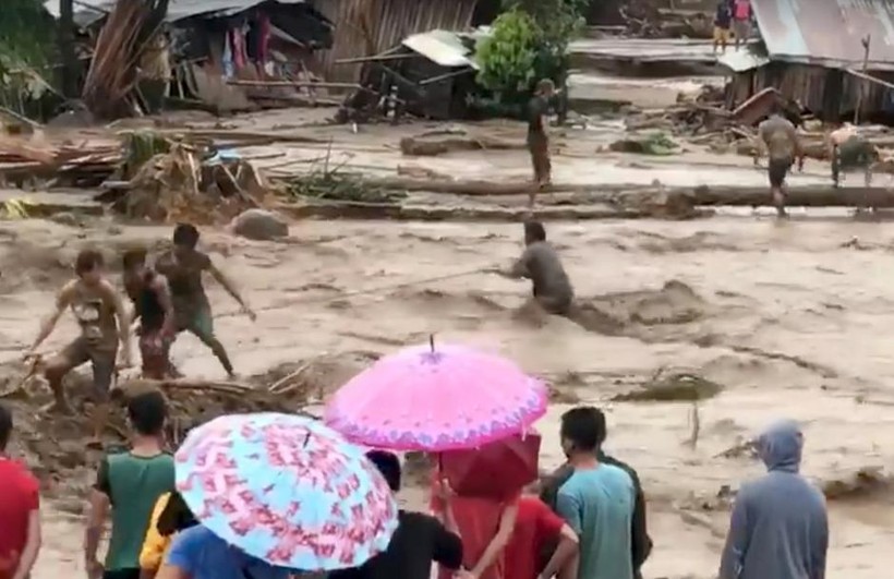 Lở đất, lũ lụt do bão khiến nhiều người thiệt mạng ở Philippines