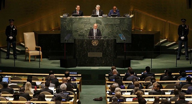 Hình ảnh ông Putin phát biểu tại Đại hội đồng Liên hợp quốc ngày 28/9/2015
