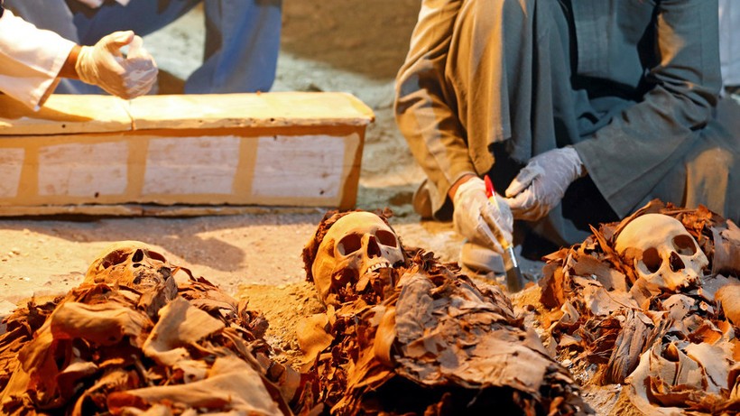 Lần đầu tiên công bố hình ảnh xác ướp Ai Cập cổ đại “hai đầu”