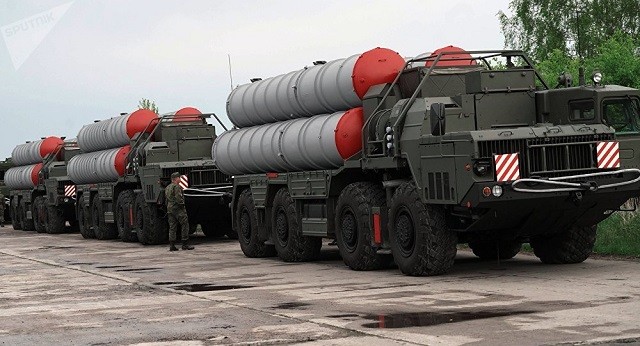 Hệ thống phòng thủ tên lửa S-400 do Nga sản xuất