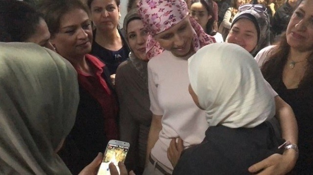 Đệ nhất phu nhân Syria được đón chào nồng nhiệt khi đến bệnh viện