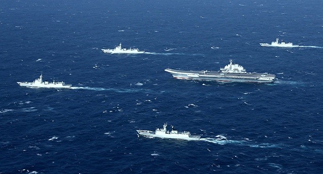 Tàu Trung Quốc tập trận trên Biển Đông