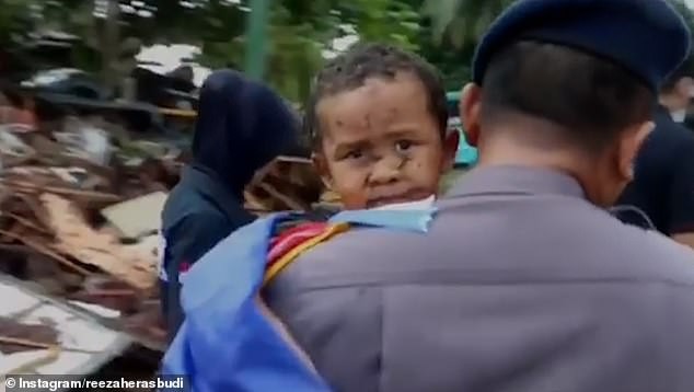 Điều kỳ diệu xuất hiện trong thảm họa sóng thần ở Indonesia