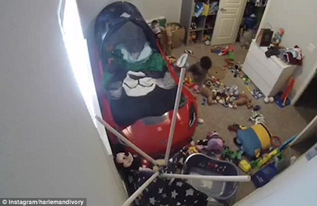 Video bé 3 tuổi dọn đồ chơi hút gần 90.000 lượt xem trong 24h