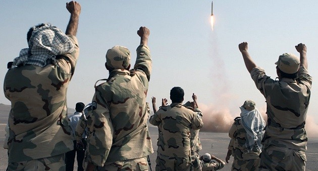 Lực lượng bảo vệ cách mạng Iran vui mừng với việc phóng thành công một tên lửa
