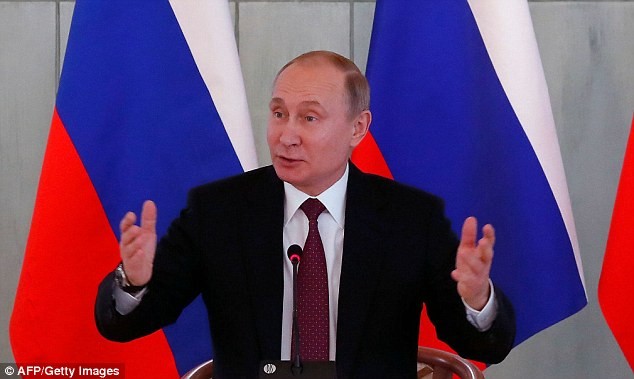 Ông Putin kêu gọi người dân bỏ phiếu “vì tình yêu tổ quốc”