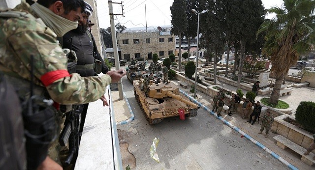 Các lực lượng Thổ Nhĩ Kỳ và nhóm đối lập Quân đội Syria tự do triển khai quân ở Afrin
