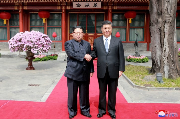 Lãnh đạo Triều Tiên Kim Jong-un đã tới Trung Quốc gặp Chủ tịch Tập Cận Bình trước và sau khi diễn ra thượng đỉnh với Tổng thống Trump vào năm ngoái.