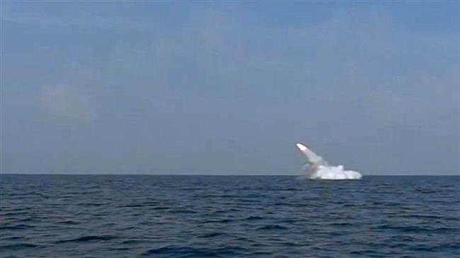 Iran tuyên bố bắn thành công tên lửa từ tàu ngầm trong cuộc tập trận lớn thường niên