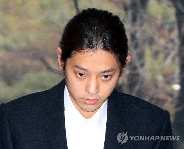 Tòa án đã phát lệnh bắt Jung Joon-young.