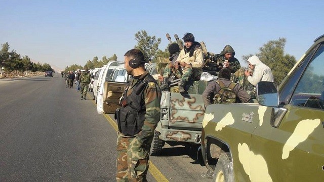 Quân đội Syria đã cử quân tiếp viện để ngăn chặn các cuộc phục kích của IS