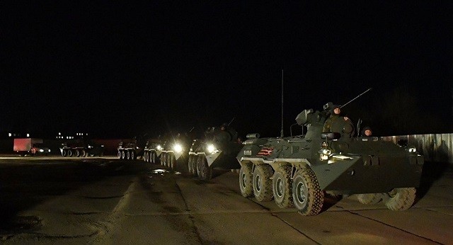 Nhiều xe tăng được đưa về Moscow tham gia diễu binh