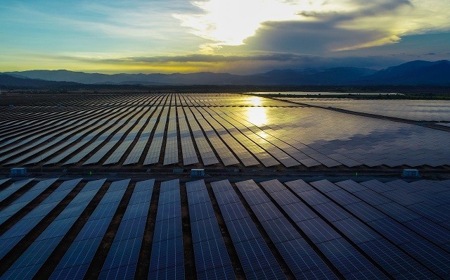 Cụm nhà máy điện mặt trời lớn nhất Đông Nam Á tại Ninh Thuận chính thức hoạt động