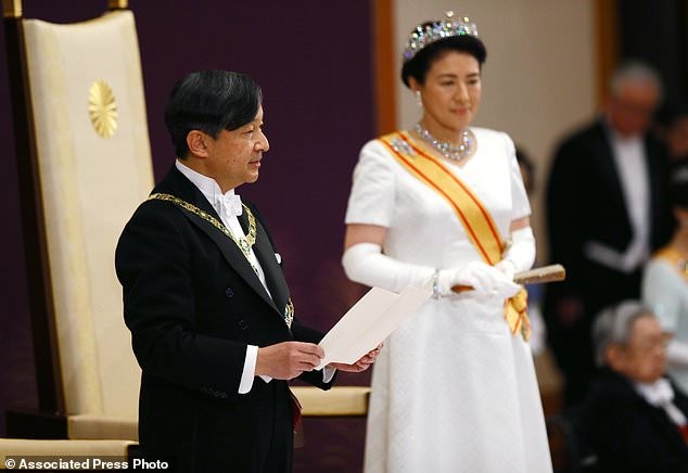 Nhật hoàng Naruhito và phu nhân.
