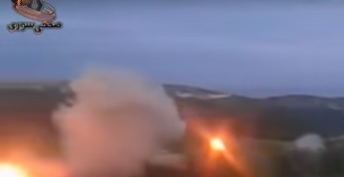 Xem Syria tấn công căn cứ quân thánh chiến bằng hệ thống tên lửa mới