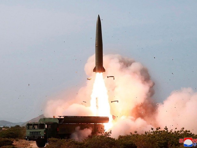 Hình ảnh Triều Tiên phóng tên lửa ngày 4/5. Ảnh: KCNA/AFP.