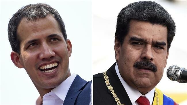 TT Venezuela Maduro (phải) và lãnh đạo phe đôi lập Juan Guaido.
