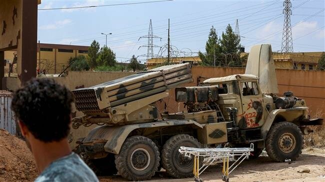 Xe tải chở vũ khí của lực lượng trung thành với nguyên soái Haftar