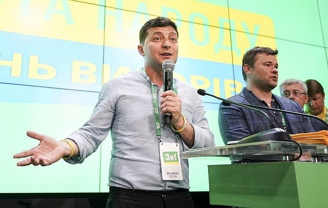 Đảng chính trị “Đầy tớ của nhân dân” do TT Ukraine Zelensky đứng đầu đã giành được số phiếu kỷ lục