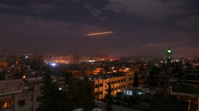 Một cuộc phản công của Quân đội Syria chống lại tên lửa Israel nhắm vào thủ đô Damascus