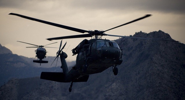 Trực thăng UH-60 Black Hawk 